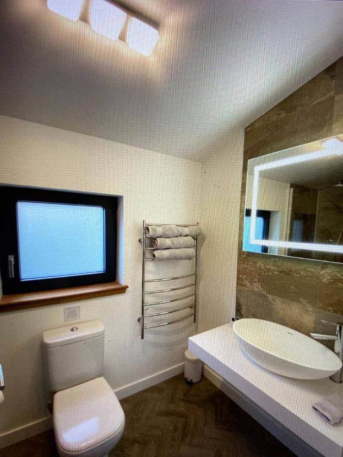 Stones Luxury B&B With Hot Tub And Self-Contained Rooms Uig  Exterior photo